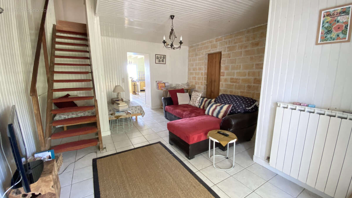 Maison à SAINT-FORT-SUR-GIRONDE