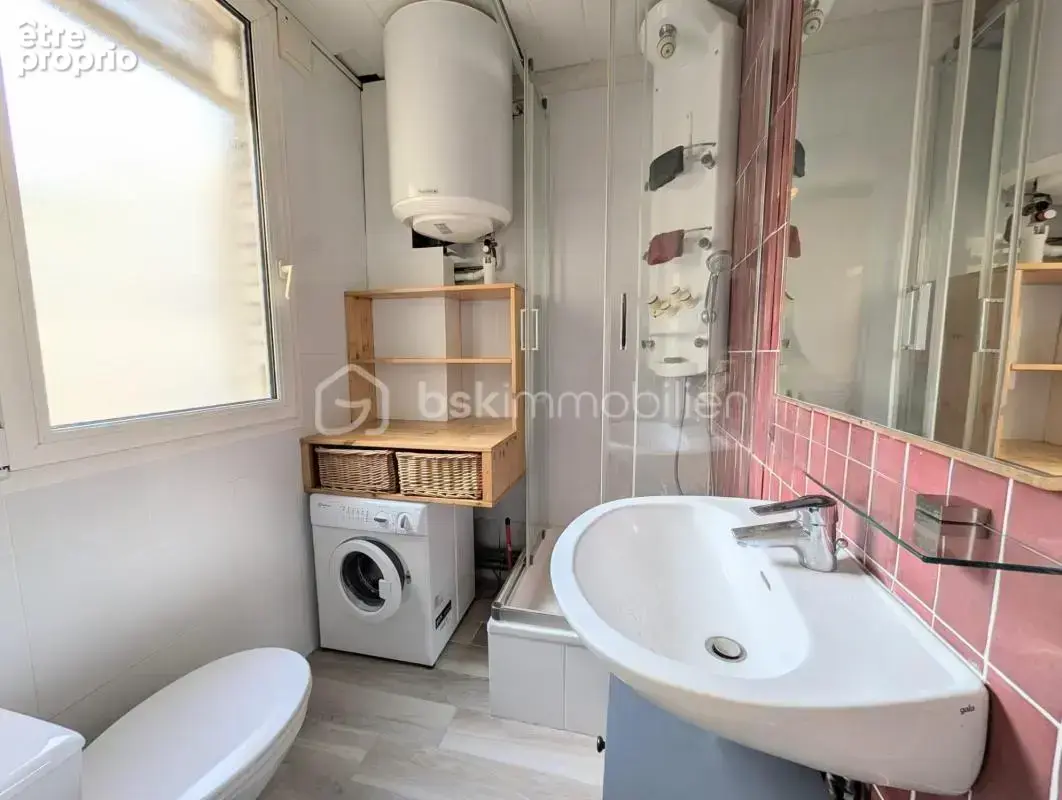 Appartement 2 pièces de 30 m² – Arrière-cour paisible – Cave – - photo 9