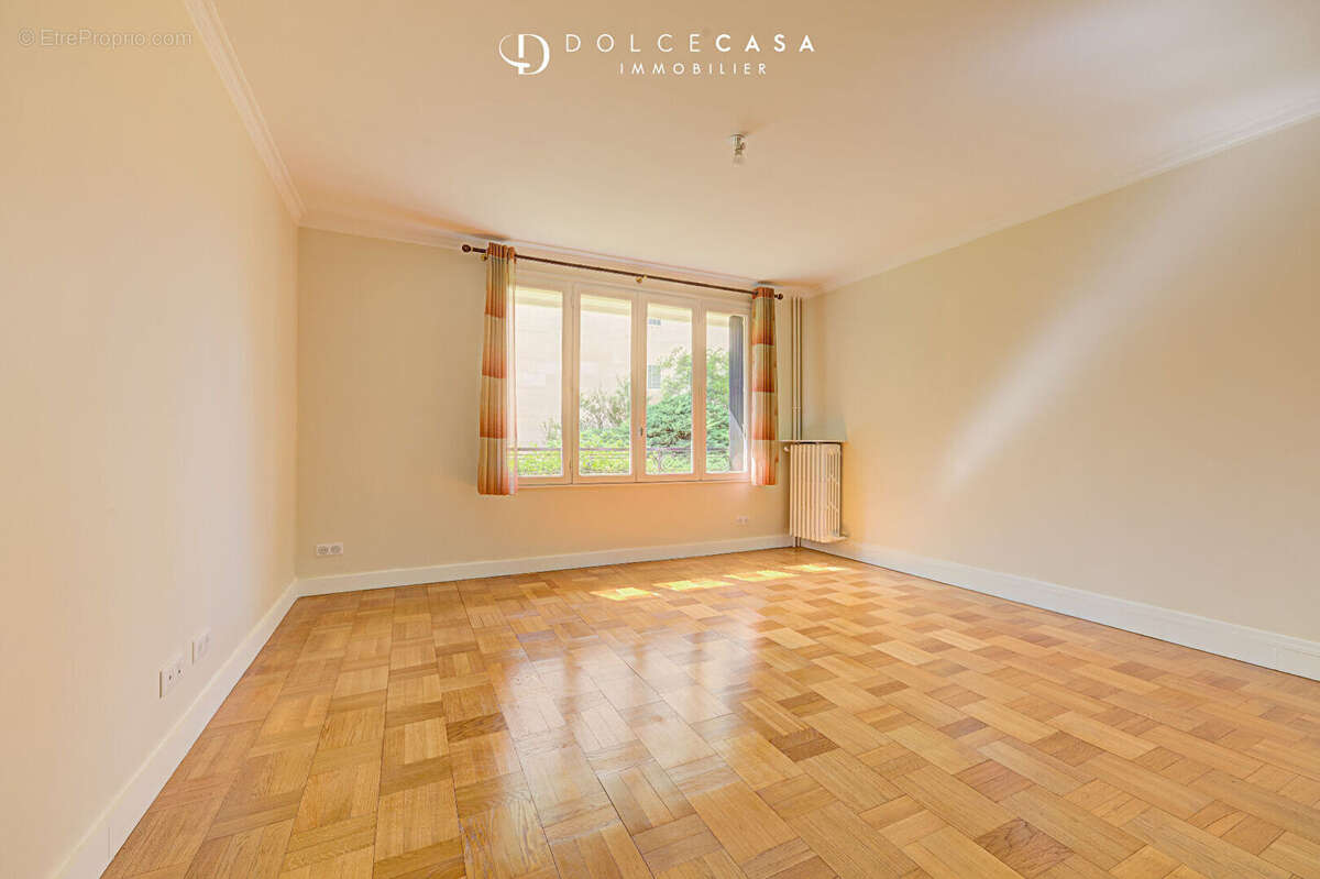 Appartement à LE PERREUX-SUR-MARNE