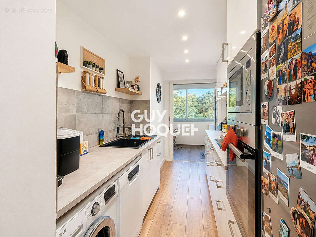 Mandelieu-la-Napoule - Appartement 3 pièces avec vue mer - photo 8