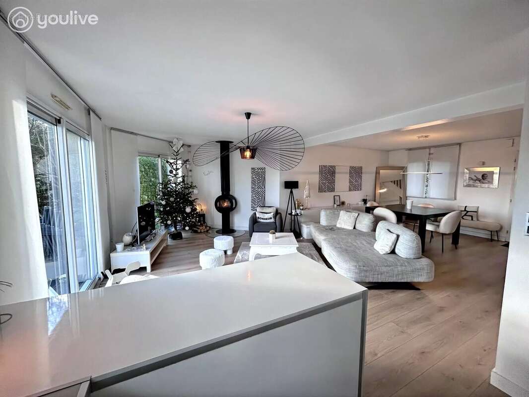 Maison à BEAULIEU-SUR-LAYON