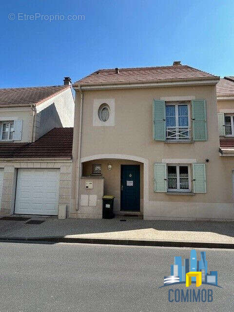 Maison à CARRIERES-SUR-SEINE