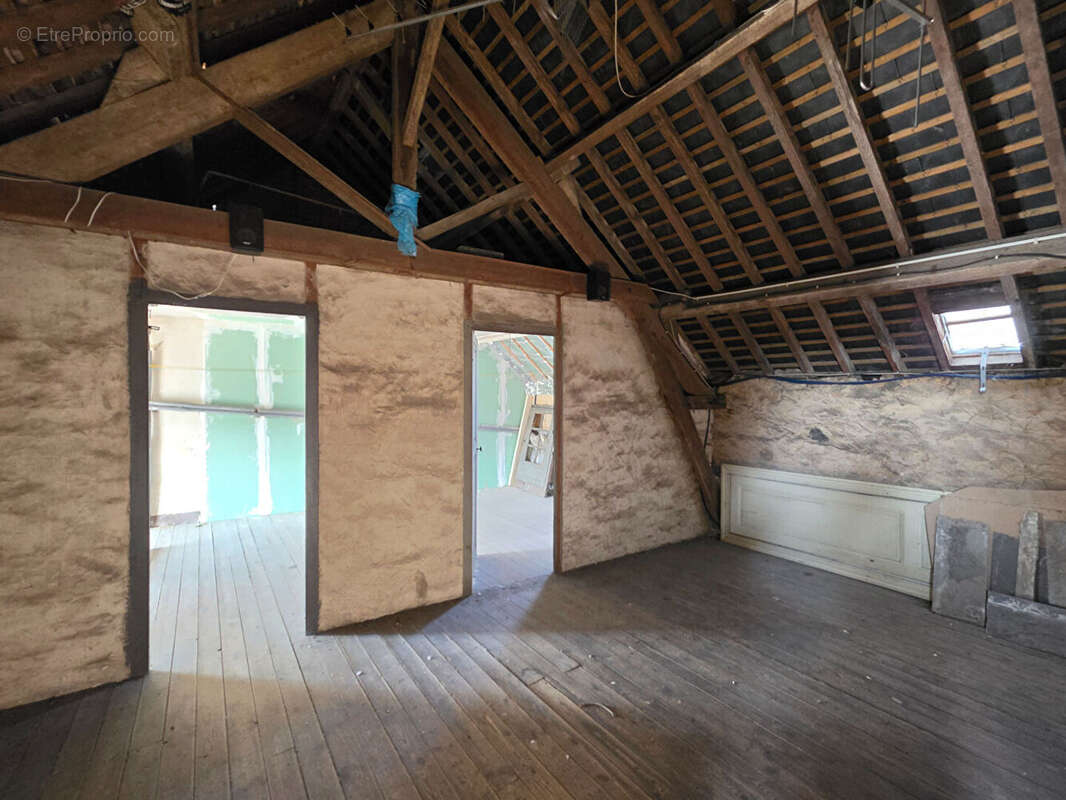 Maison à FRESNAY-SUR-SARTHE