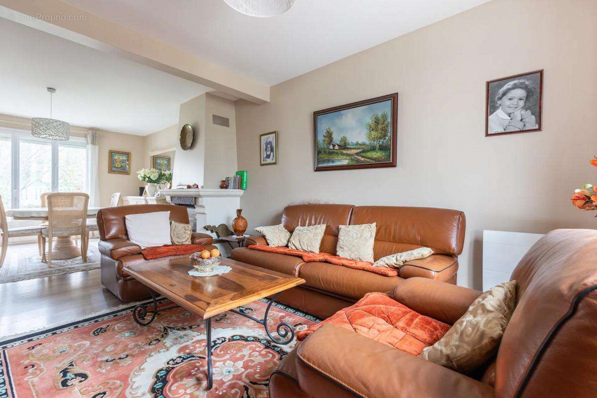 Maison à PONTAULT-COMBAULT