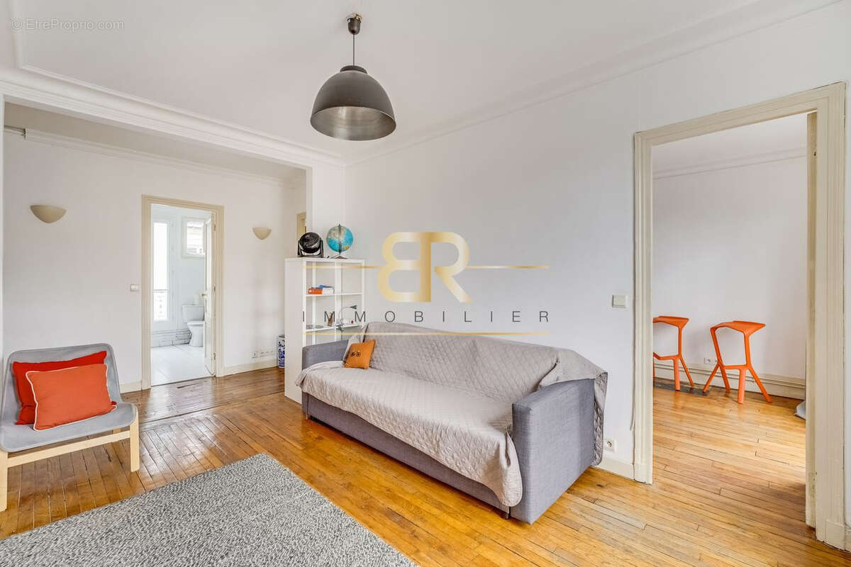 Appartement à PARIS-18E
