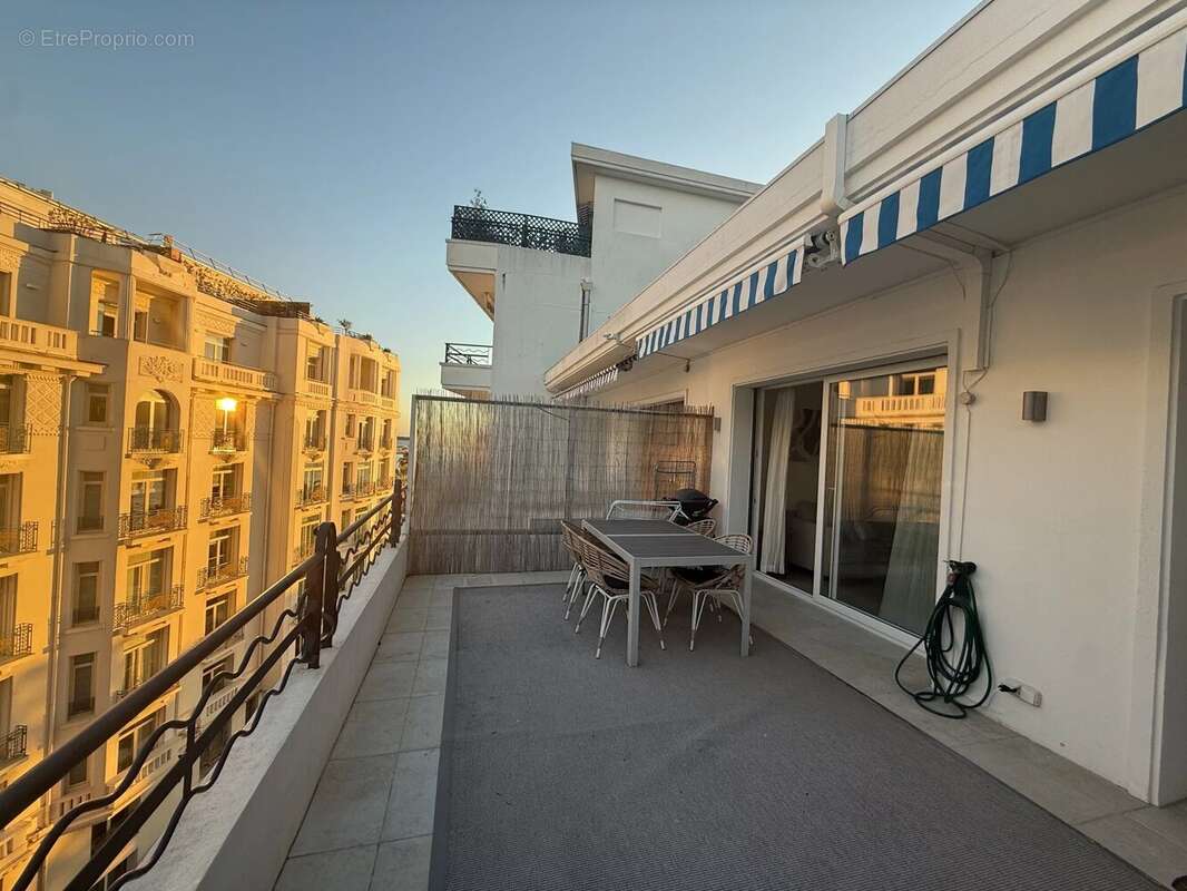 Appartement à CANNES