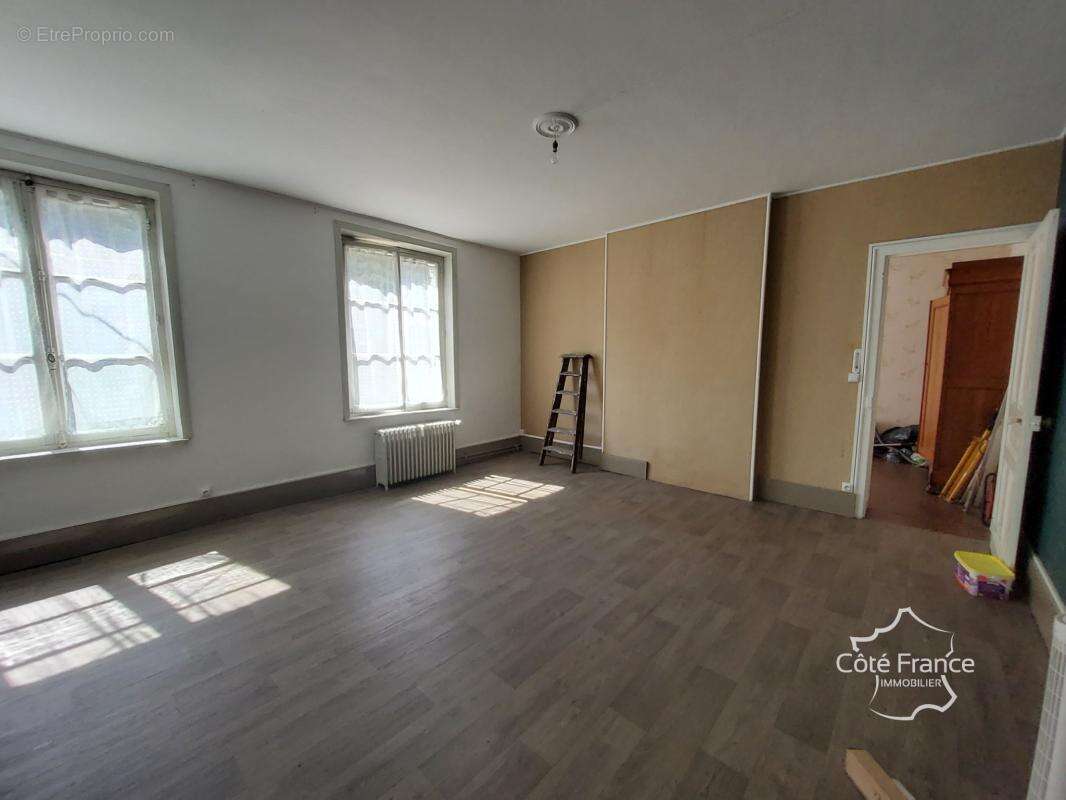 À vendre   Maison mitoyenne avec trois chambres et un  grand - photo 6