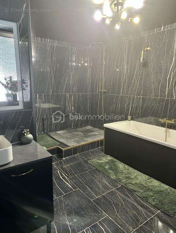 Appartement à HAM-SOUS-VARSBERG