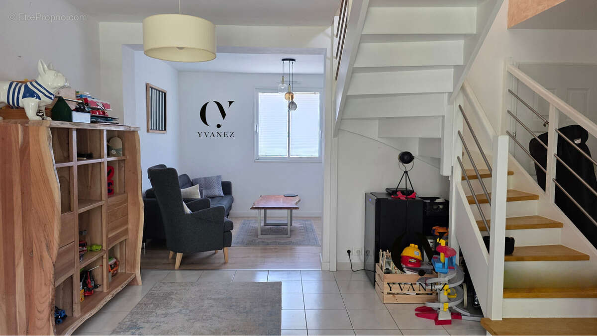 Mison contemporaine de 85 m2 avec 3 chambres, jardin et garage - photo 8