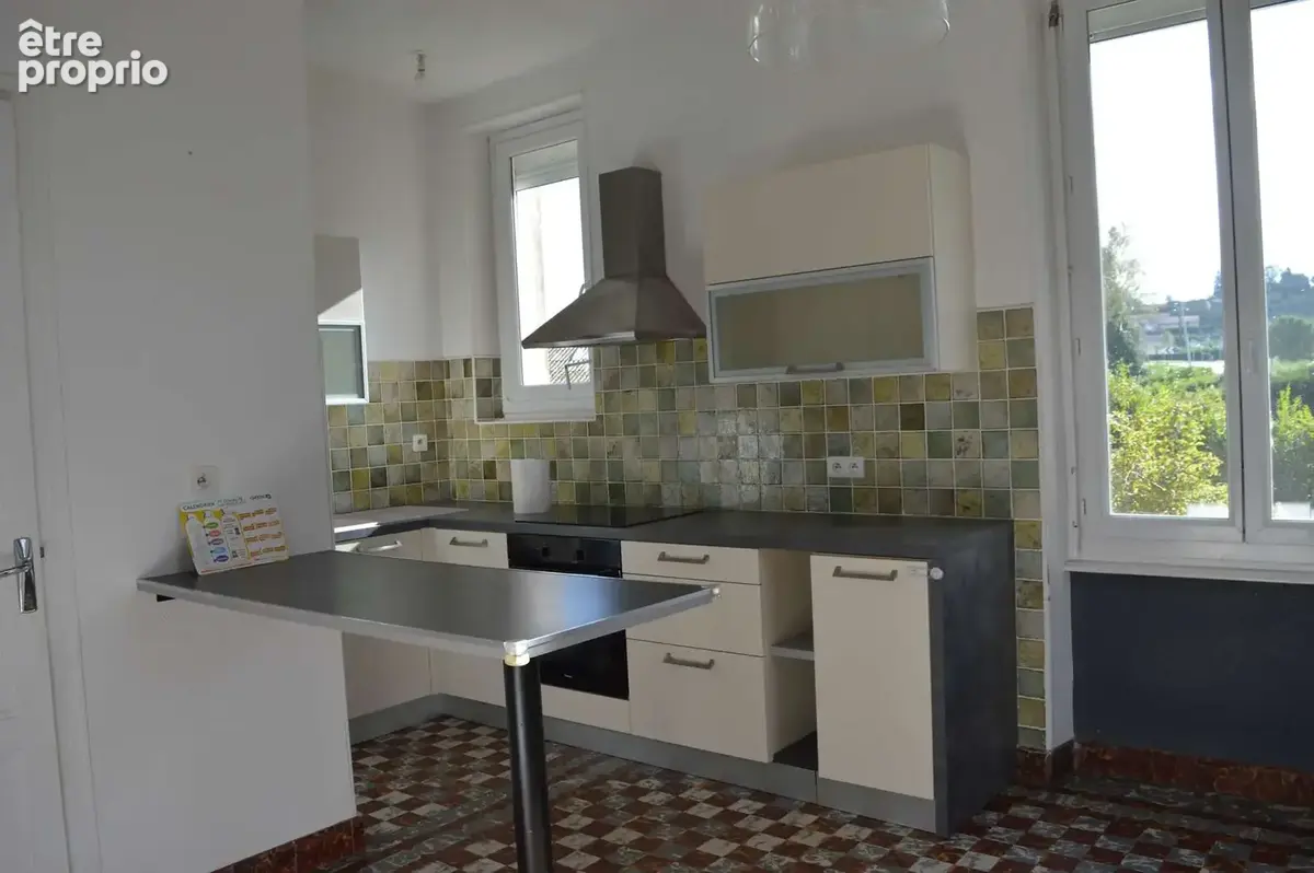 Maison individuelle 118m2,  avec garage et 2360m2 de terrain, située à 10' de LAPALISSE, 20' de ROANNE - photo 2