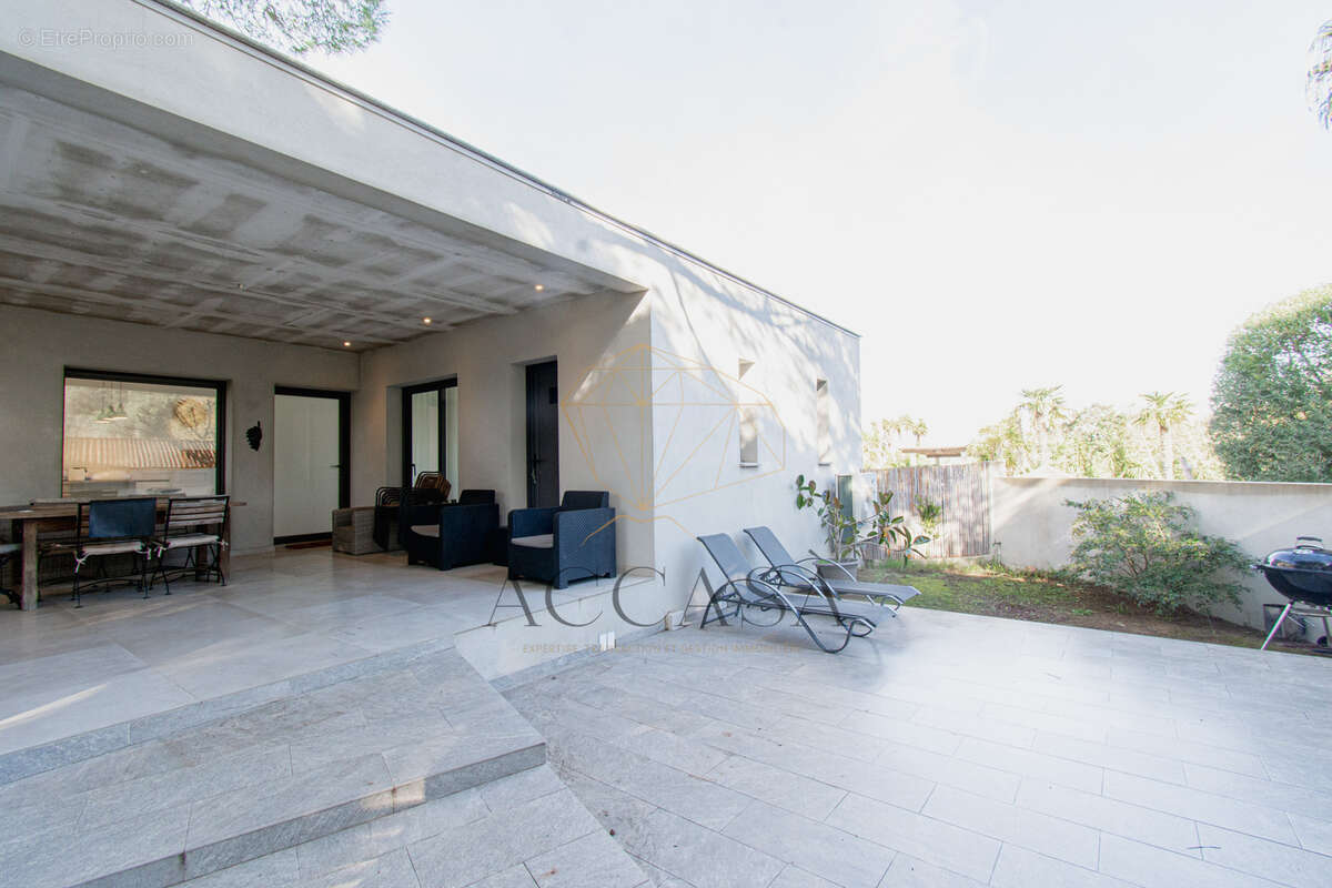 Maison à PORTO-VECCHIO