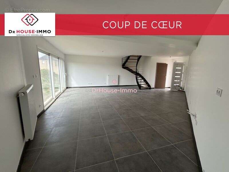 Maison à HUBERT-FOLIE