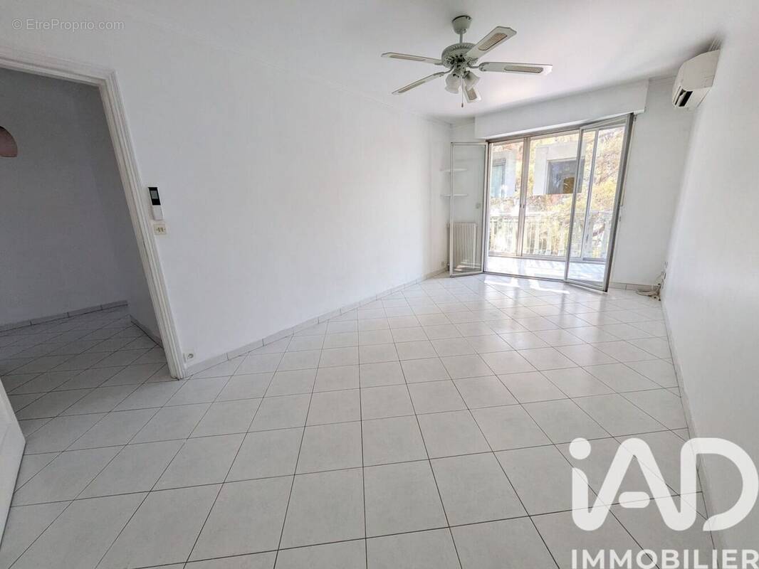 Photo 1 - Appartement à LE CANNET