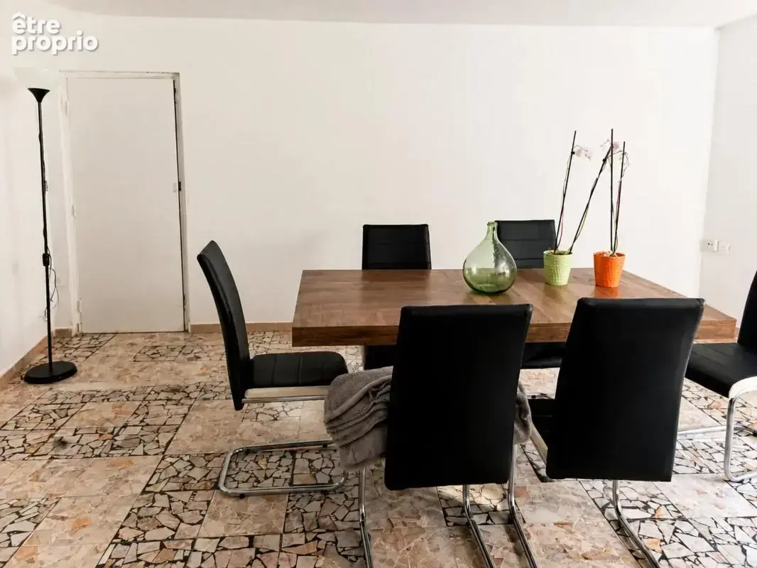 Immeuble de 12 pièces de 333 m² à La Grand-Combe - photo 19