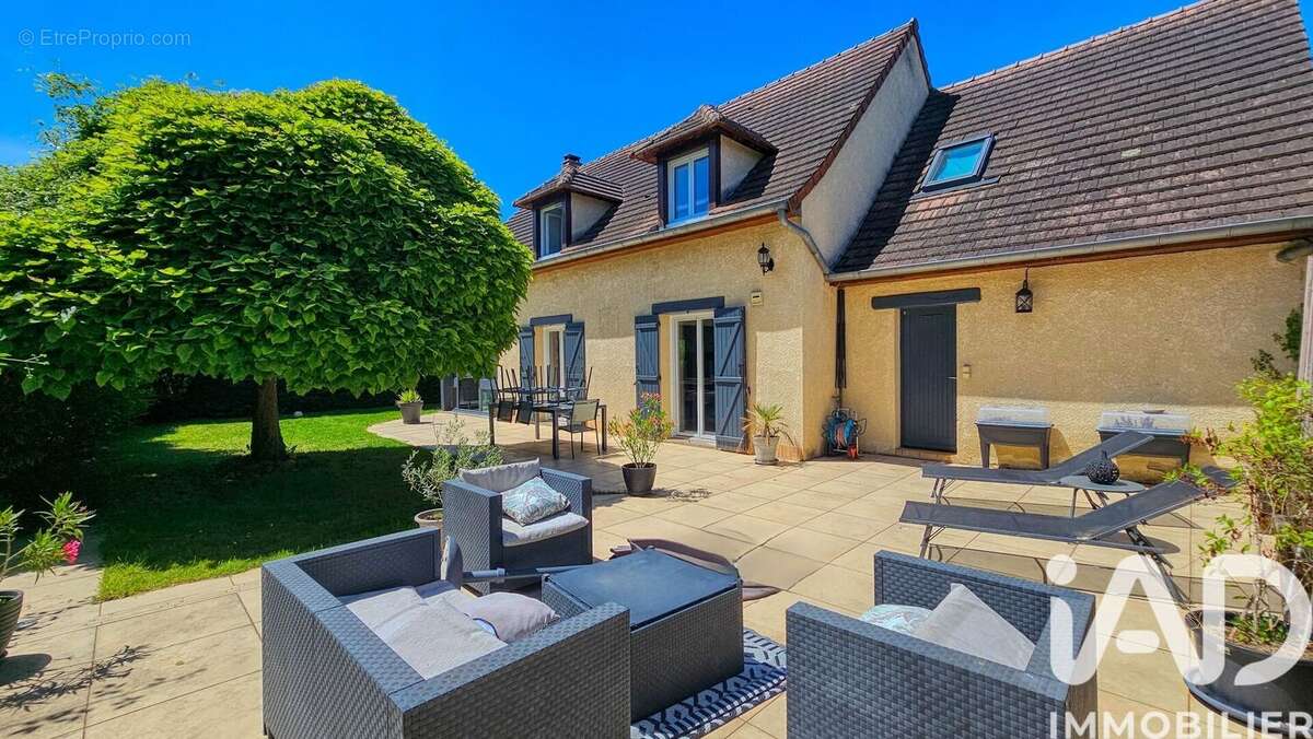 Photo 2 - Maison à MORAINVILLIERS