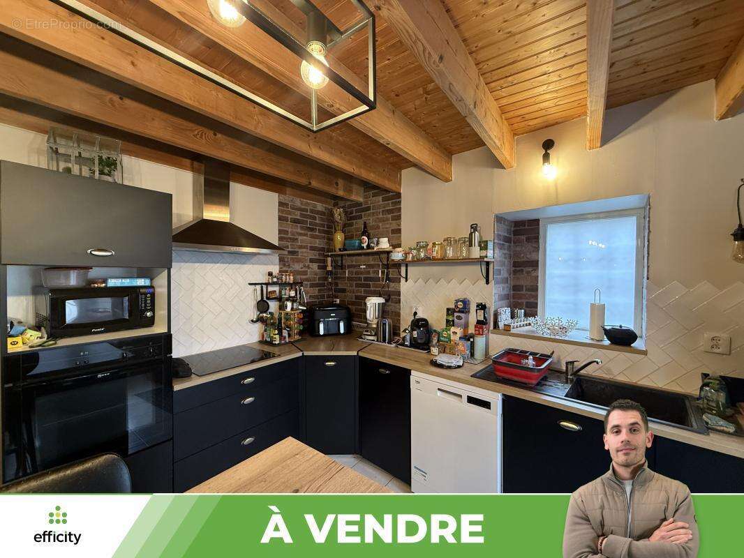 Maison 94 m² à Poitiers  - photo 7
