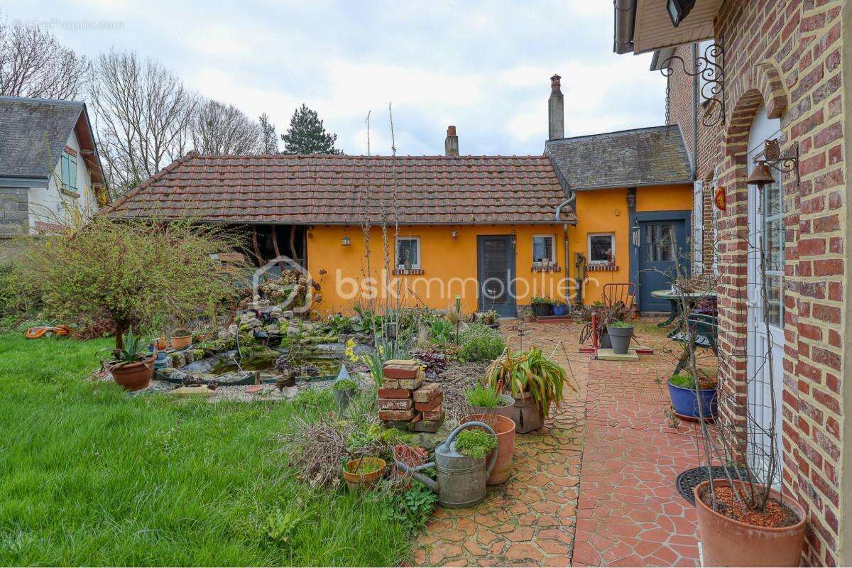 Maison à GRANDVILLIERS