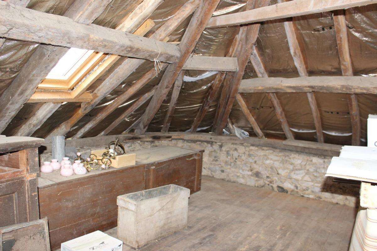 Maison à SAVIGNAC-LEDRIER