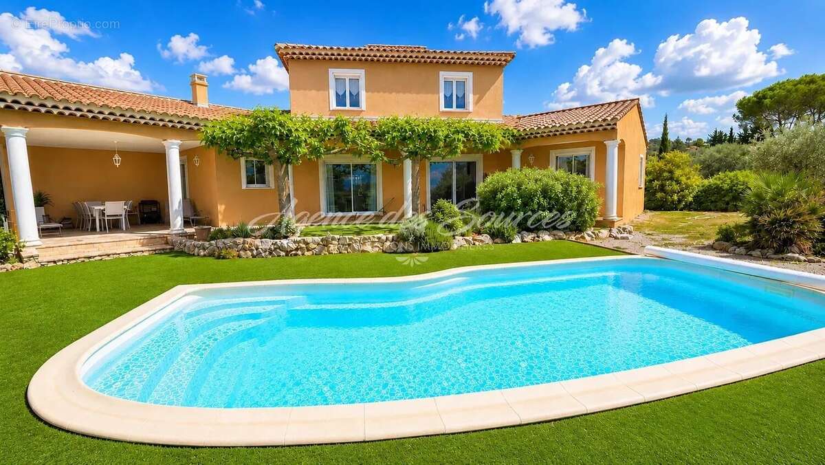 Maison à TAVERNES