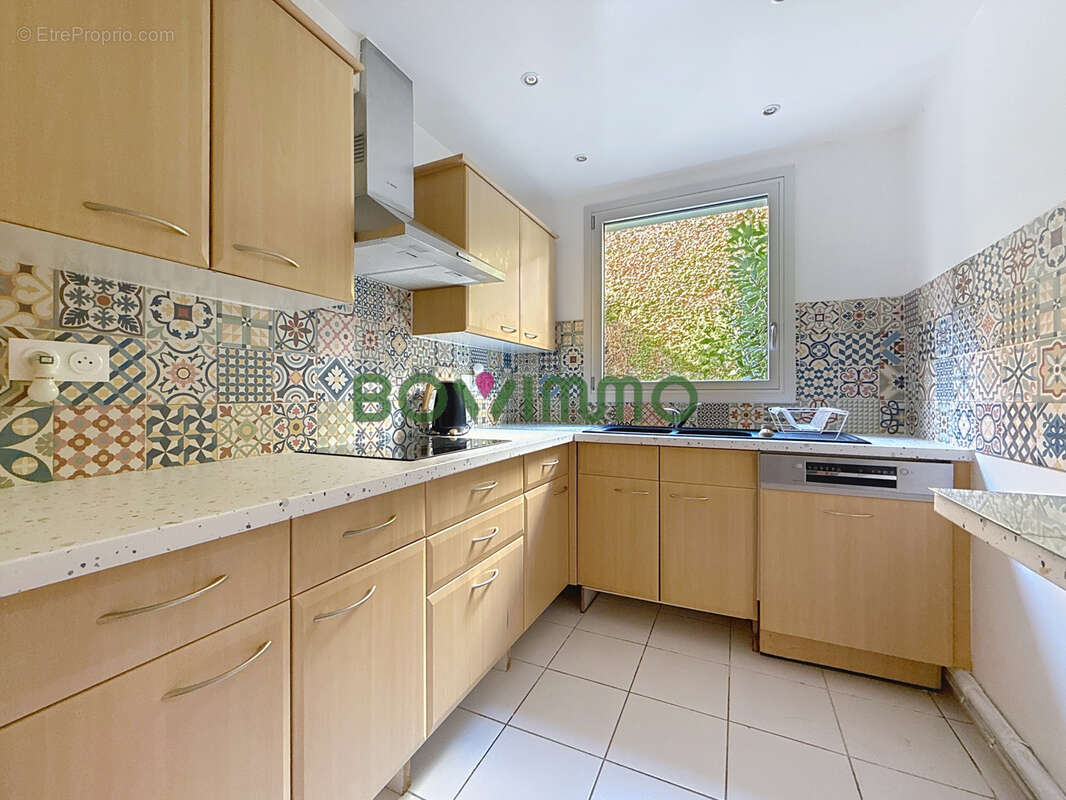 Appartement à PARIS-20E
