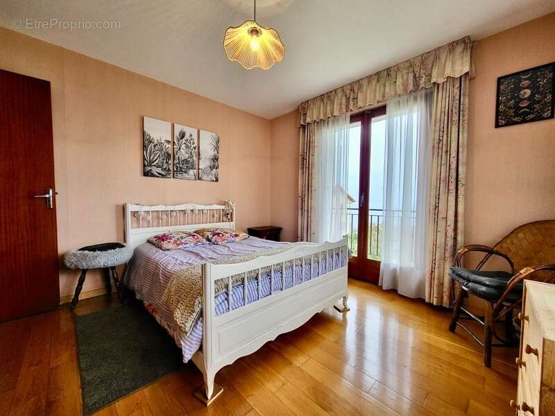 Appartement à EVIAN-LES-BAINS