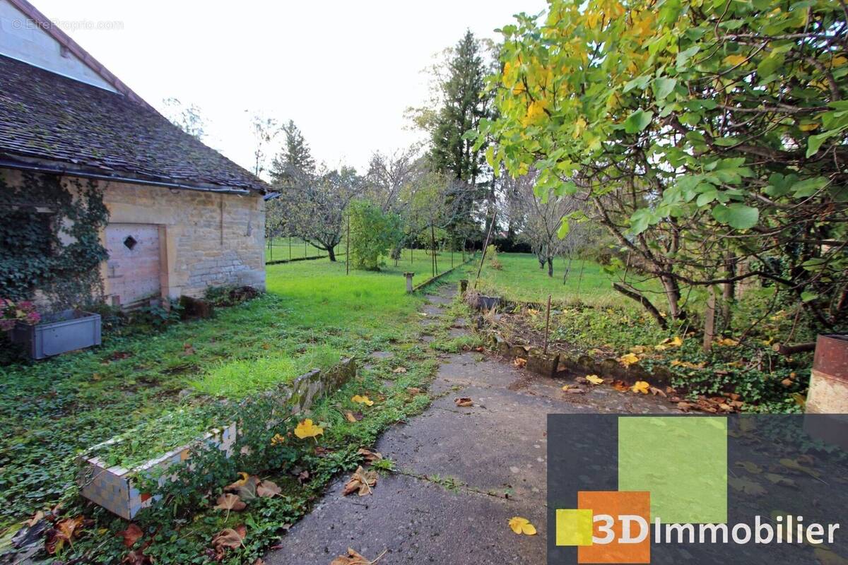 Photo 1 - Maison à LONS-LE-SAUNIER