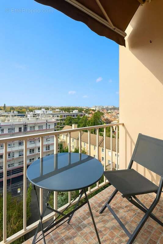 Appartement à SAINT-MAUR-DES-FOSSES