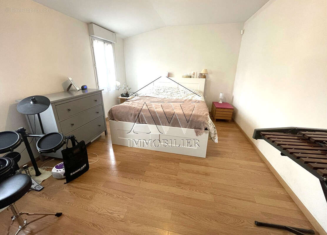 Appartement à SAINTE-GENEVIEVE