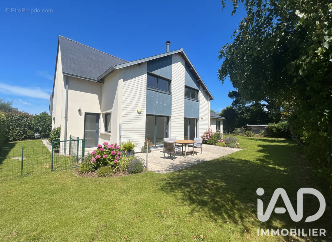Photo 1 - Maison à SAINT-COULOMB