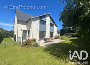 Photo 1 - Maison à SAINT-COULOMB