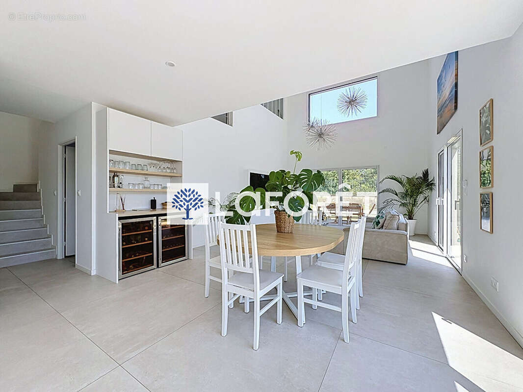 Villa Beynost 5 pièces 137.52m² avec terrain de 721m² , garage et piscine - photo 2