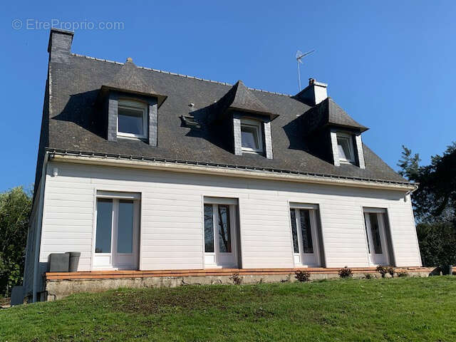 Maison à SAINT-THURIAU