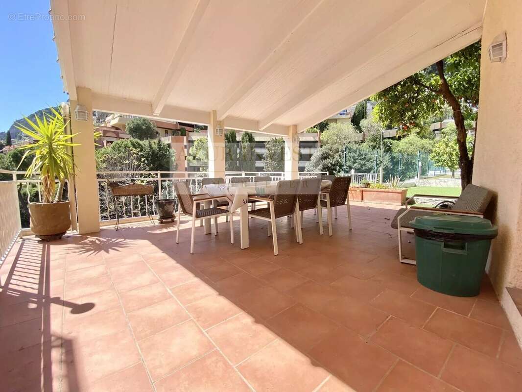 Appartement à ROQUEBRUNE-CAP-MARTIN