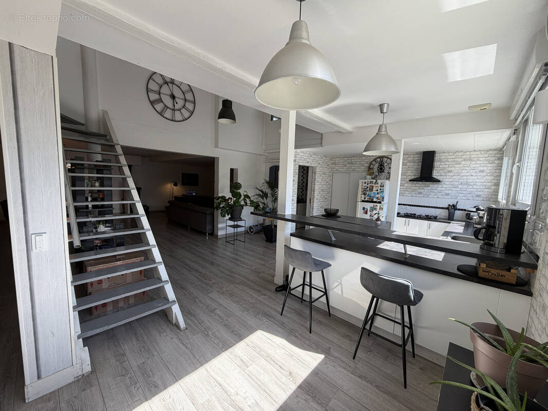 Maison à LA POUEZE