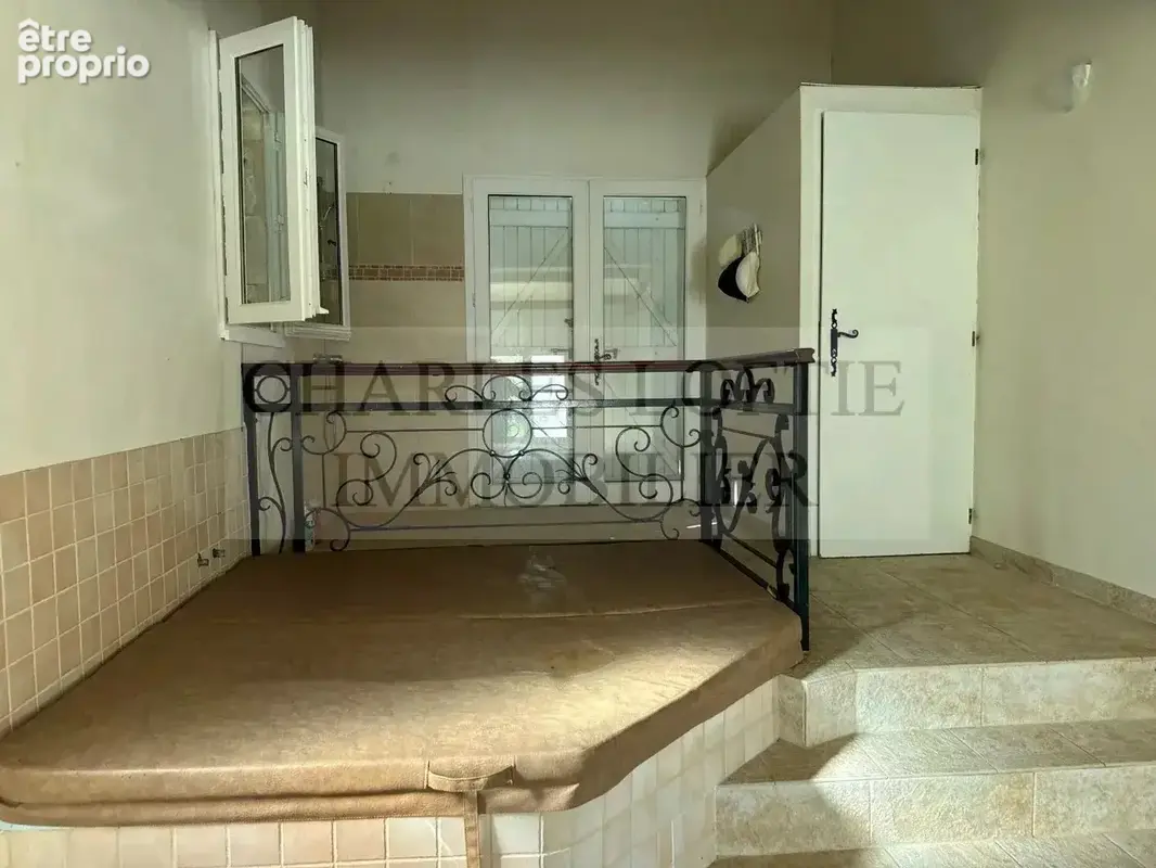 Propriété de caractère avec manoir, maison d’amis, piscine intérieure et 9,8 hectares de terrain, proche Puy-l’Evêque. - photo 21