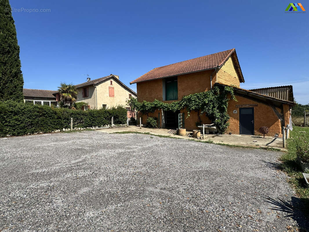 Maison 173 m² à Mielan  - photo 5