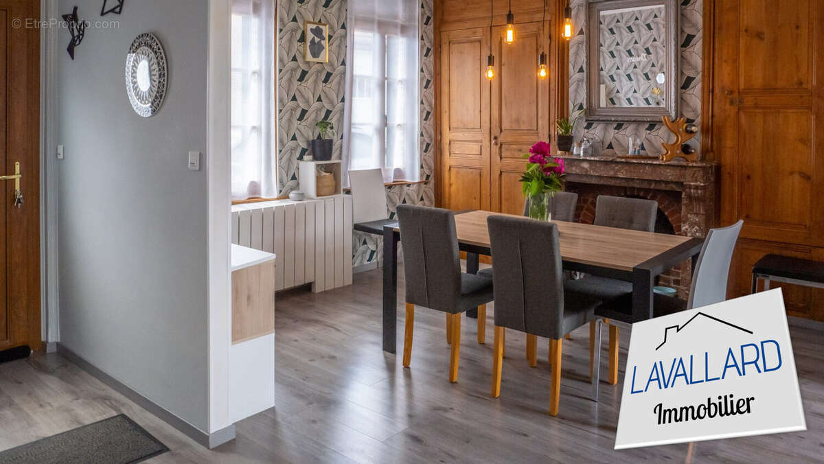 Maison à VILLERS-BRETONNEUX