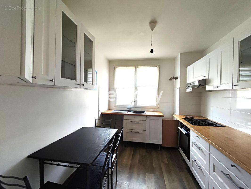 Appartement à EPINAY-SUR-SEINE