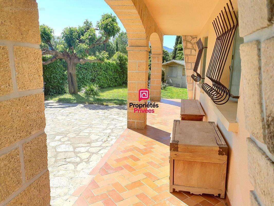 Maison à QUISSAC