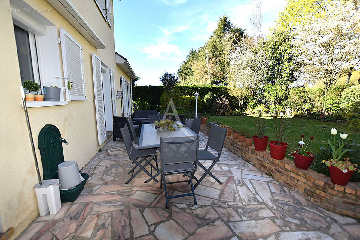 Maison à SAINT-GERMAIN-LES-CORBEIL