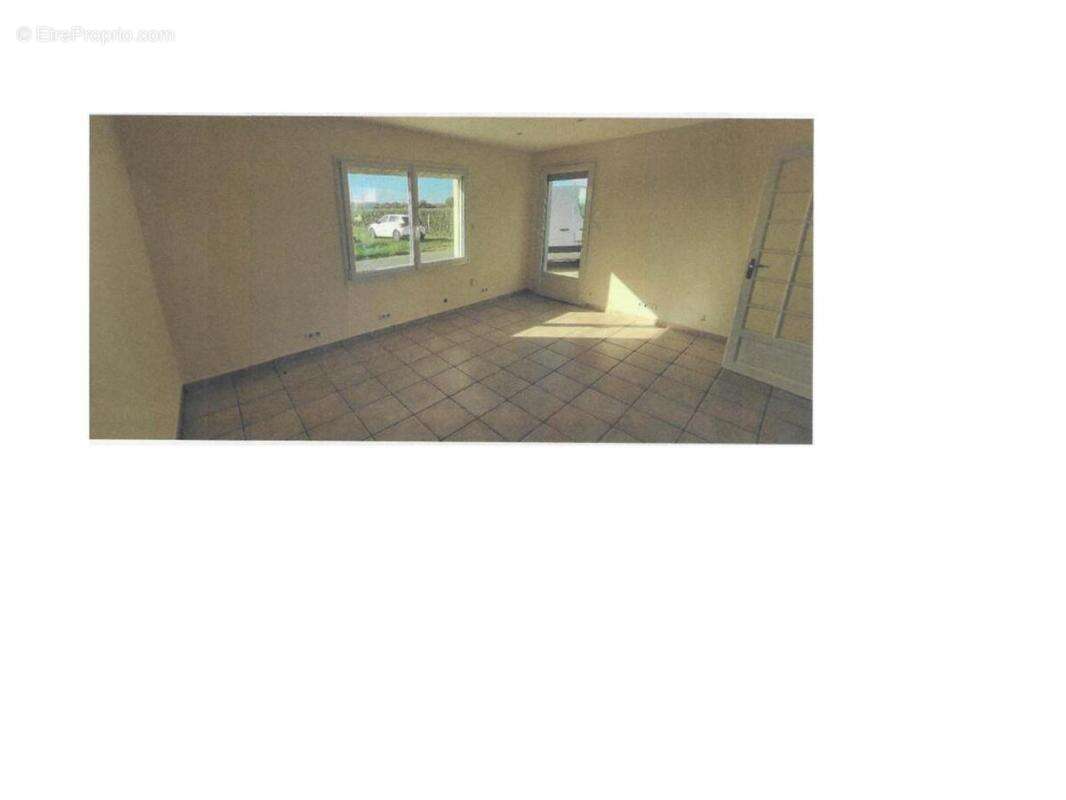 Commerce à SAINT-SULPICE-DE-FALEYRENS