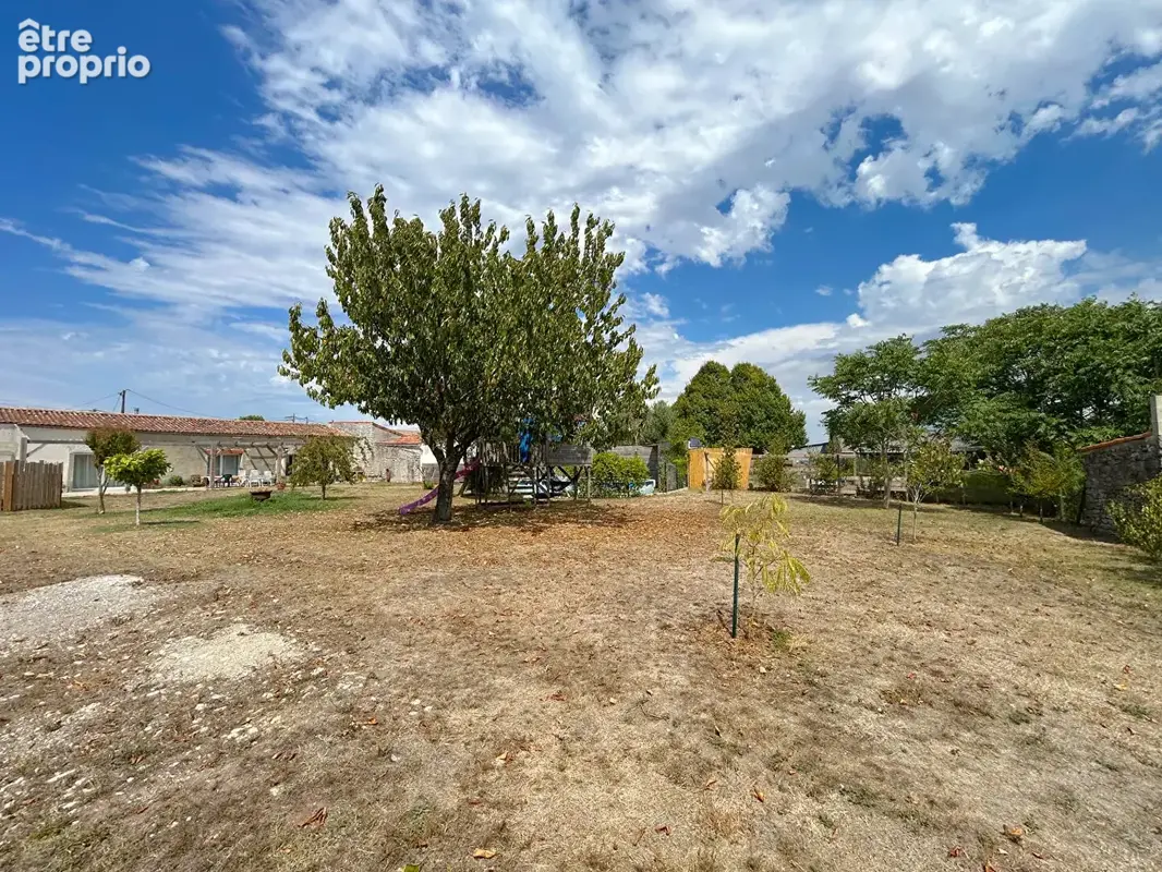 Maison spacieuse à vendre à Le Chay - 7 pièces, 225 m² - photo 12