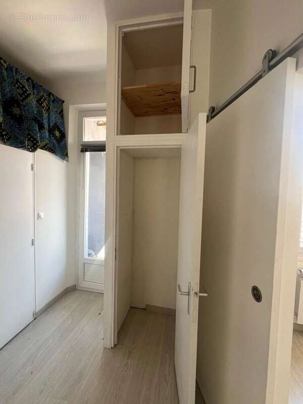 Appartement à MARSEILLE-5E