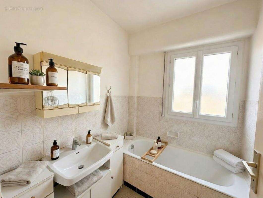 Appartement à AIX-LES-BAINS