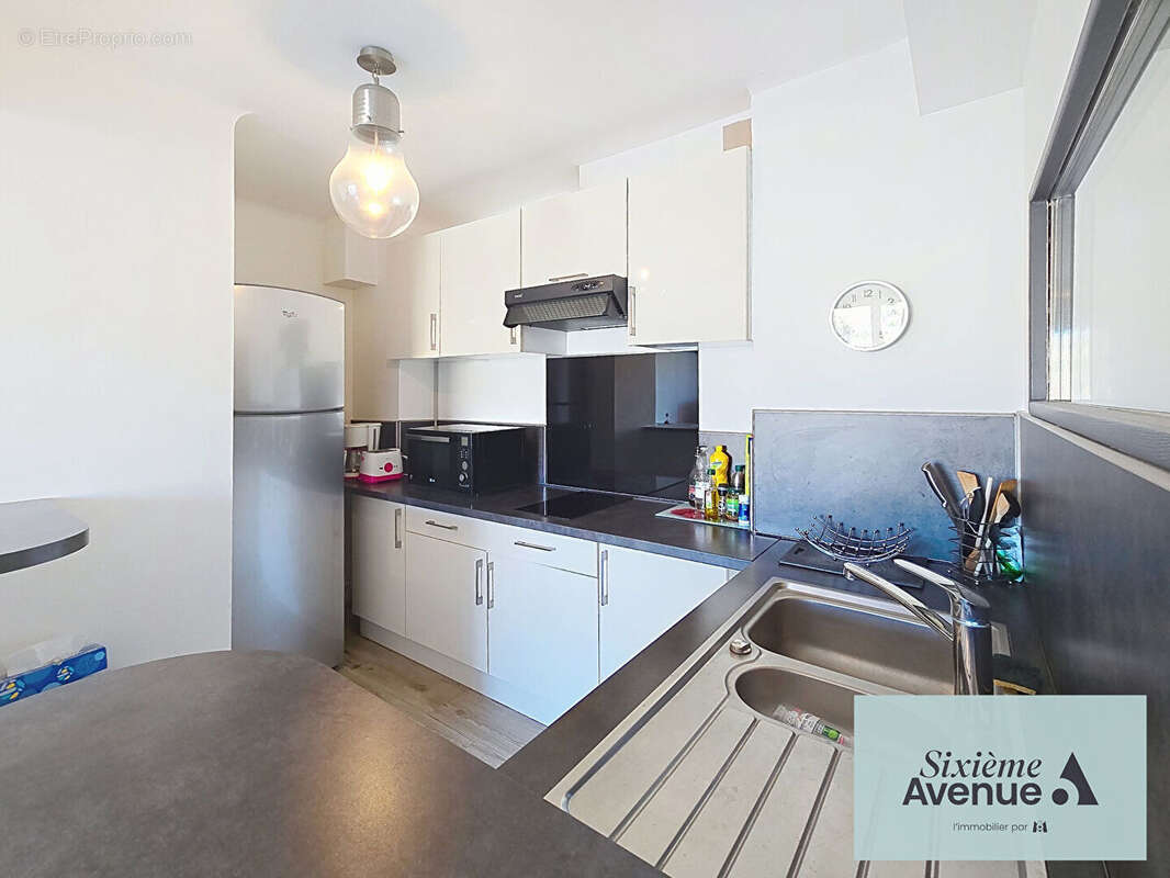 Appartement à SIX-FOURS-LES-PLAGES