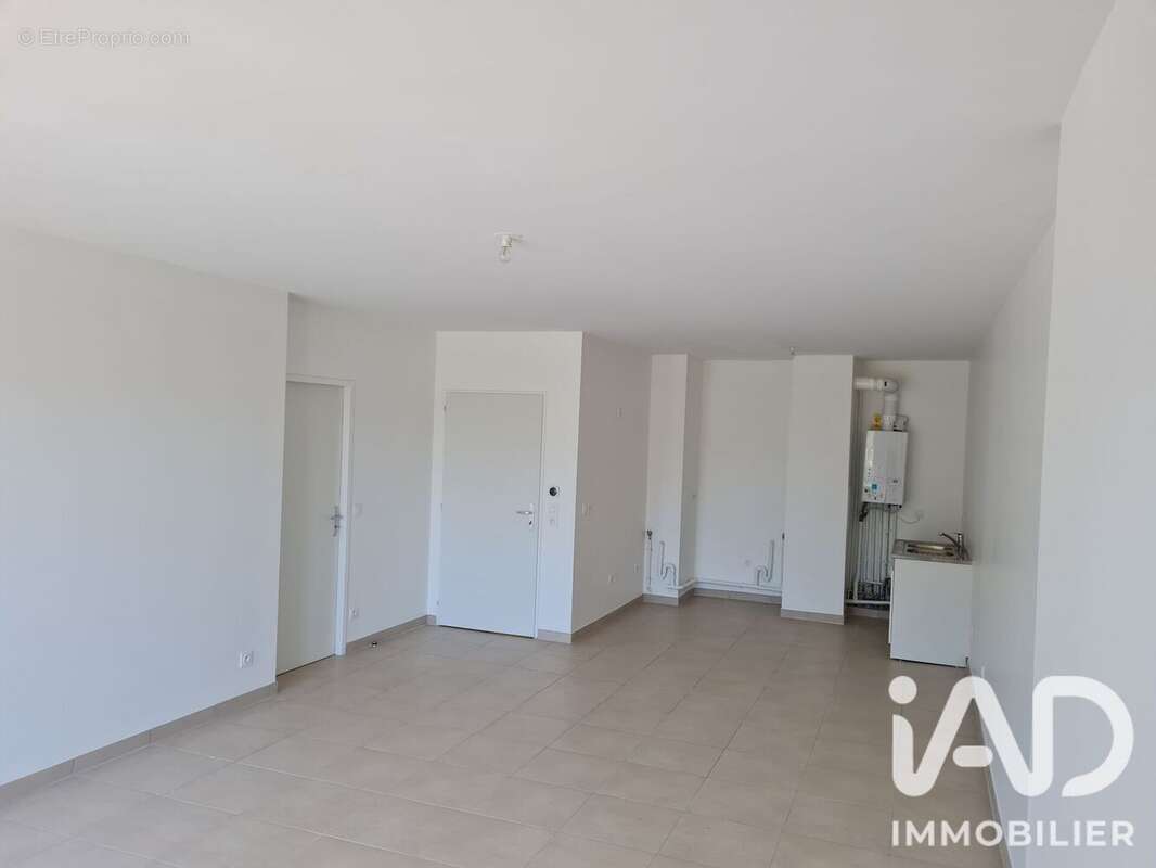 Photo 9 - Appartement à SAINTE-GENEVIEVE-DES-BOIS