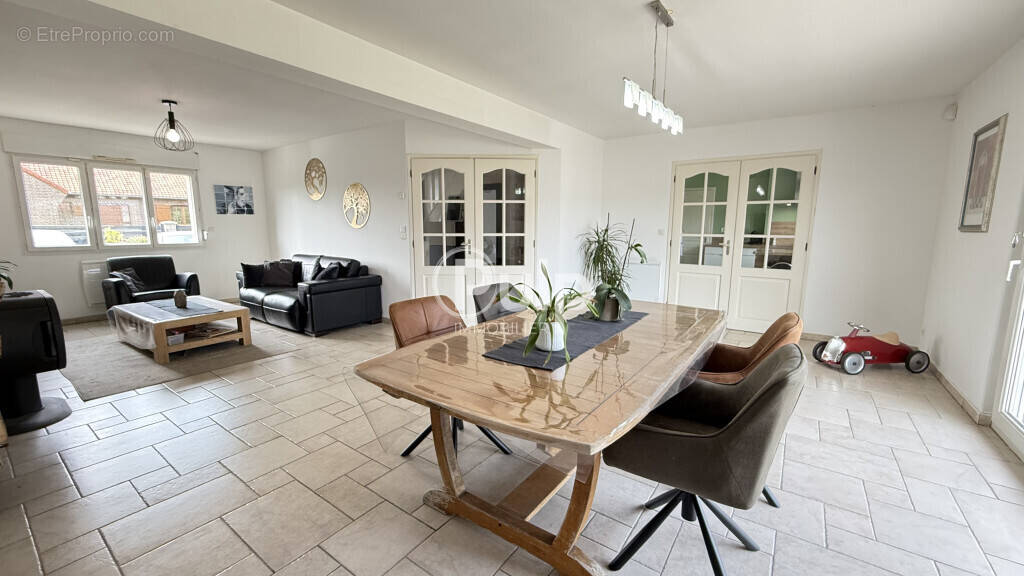 Maison à HENIN-BEAUMONT