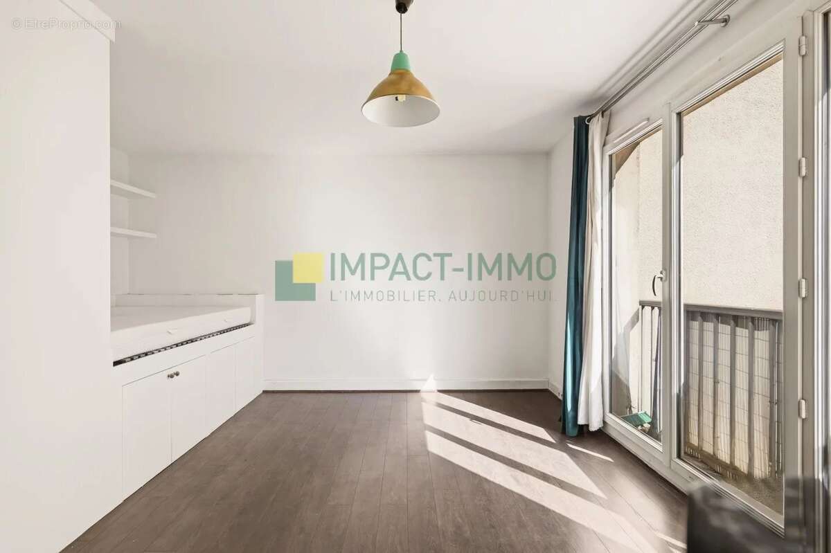 Appartement 32 m² à Clichy  - photo 2