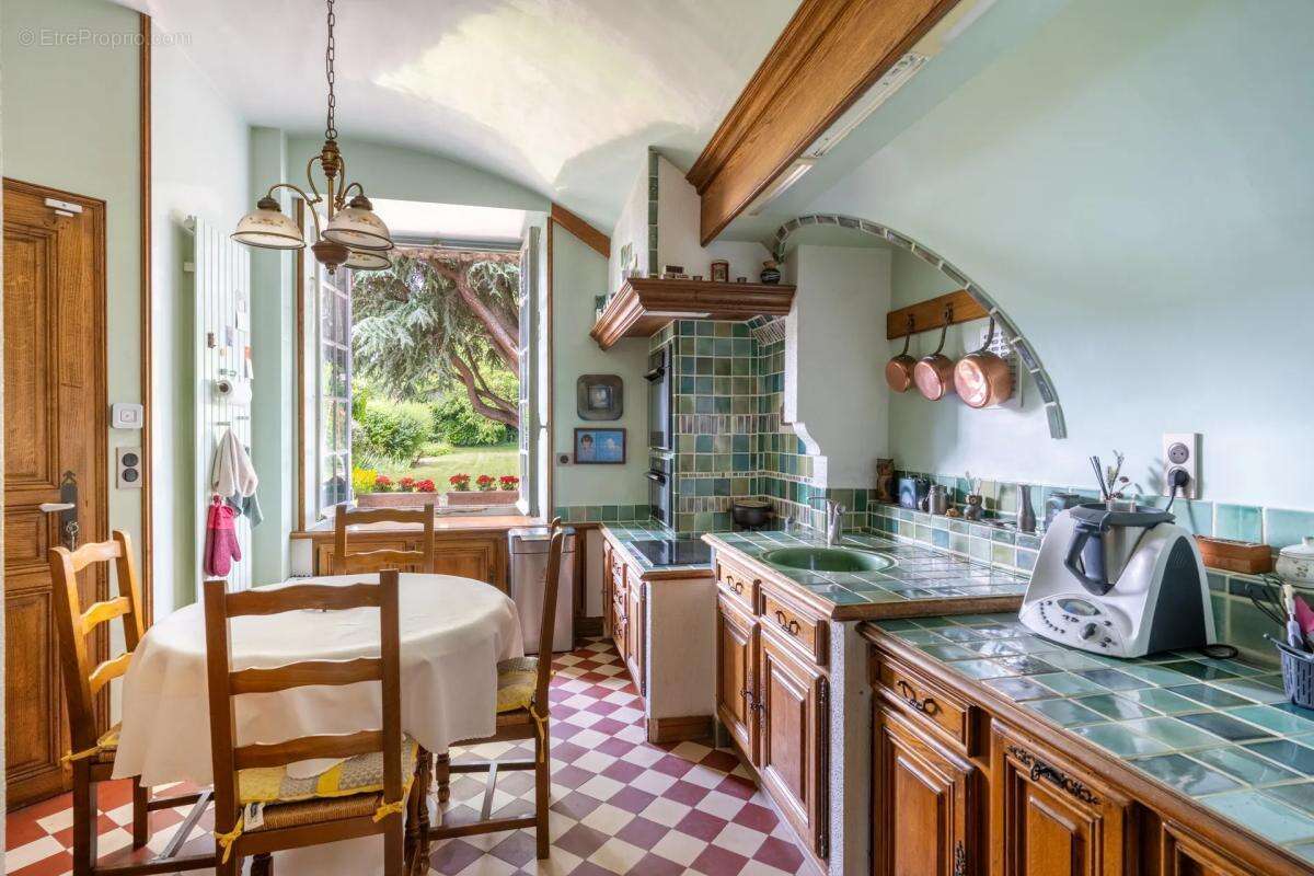 Maison à DAMMARTIN-EN-SERVE