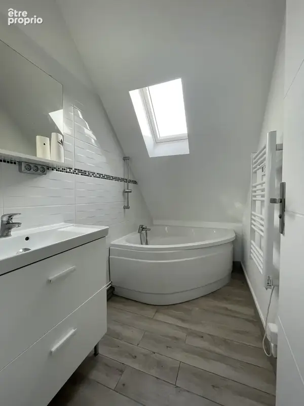 Appartement 107M2 au sol 75 M2 Carrez  Centre-ville de Beauvais - photo 9